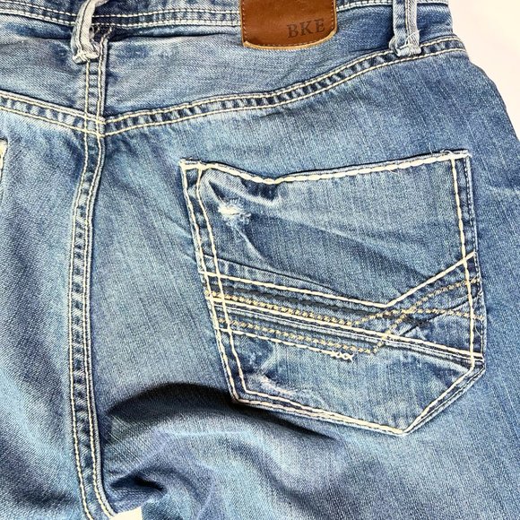 BKE Denim Men's 32R Derek Jeans Distressed Holes - Picture 10 of 15